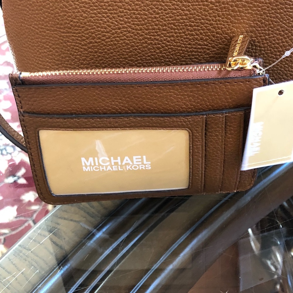 Authentic Michael Kors Adele LG Backpack&wallet - Picture 3 of 7